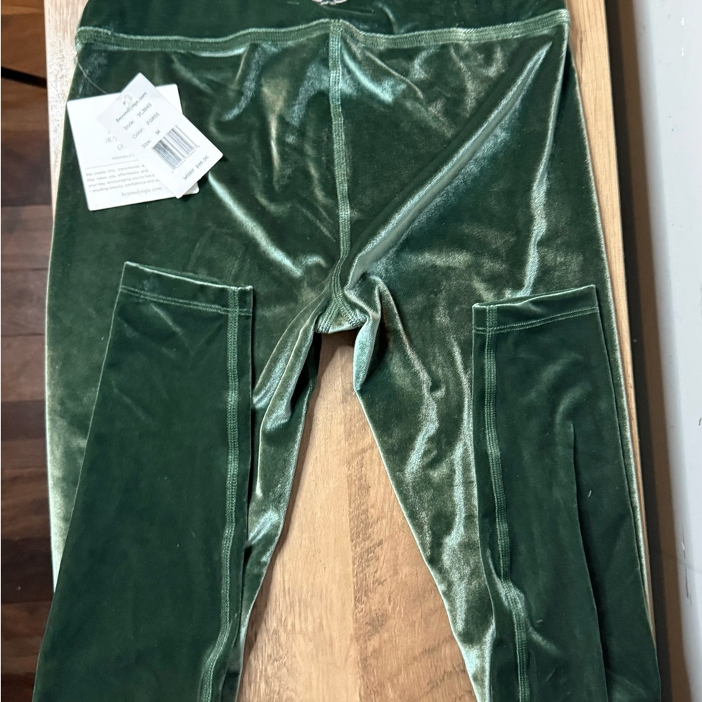 Beyond Yoga Forest Green Velvet Leggings - Picture 4 of 7
